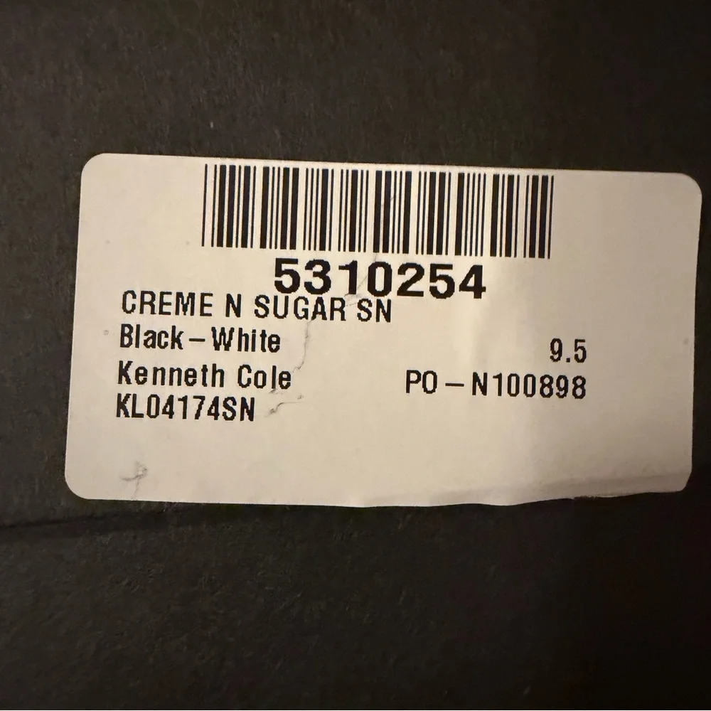 Kenneth Cole Black/White Wedges